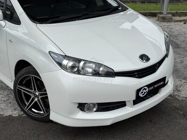 2011 Toyota WISH 1.8 S (A) - 2