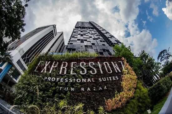 Expressionz Professional Suites 1
