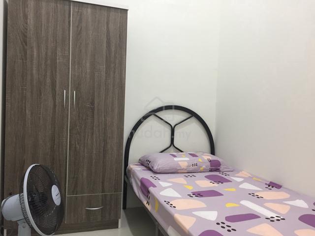 Sungai Besi LRT Station,  Lake Fields, TBS, Trillium Shop apartment Le 1