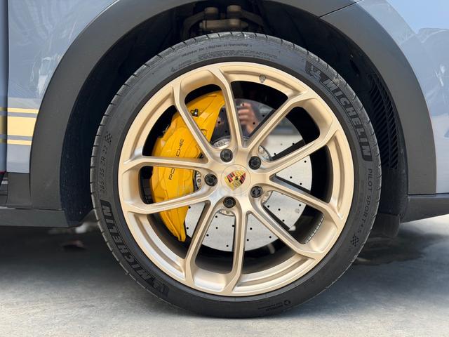 2019 Porsche CAYENNE 3.0 BASE (A) - 4