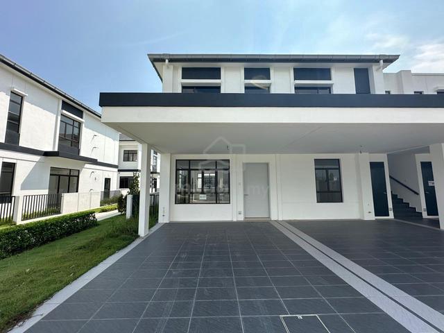 [Ground Floor] Regent Garden Eco Grandeur Puncak Alam Townhouse 1