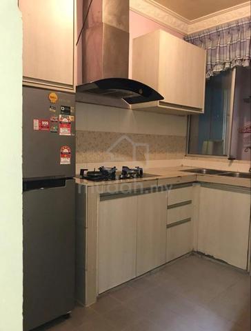 Putatan Platinum Apartment 1