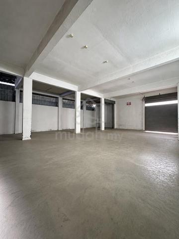 Permatang Tinggi Type: 1.5 Storey Light Industri 1