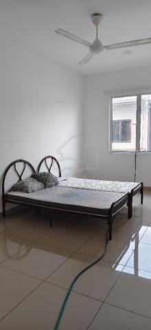 BILIK SEWA area kolombong 1