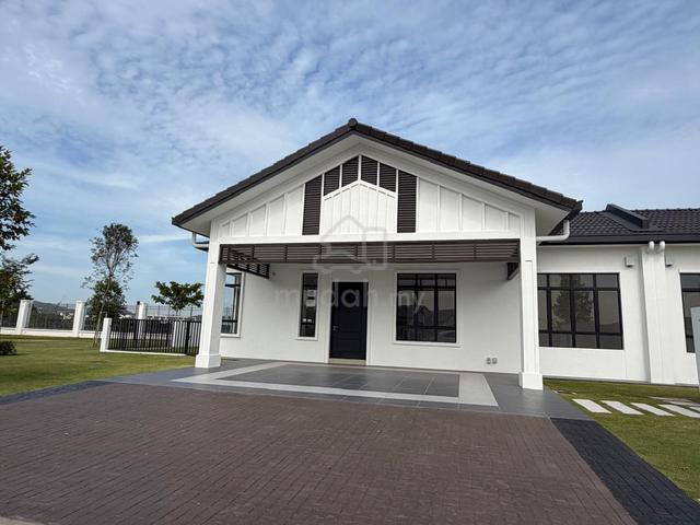 Norton Garden Courtyard Home Eco Grandeur Avenham Puncak Alam 1