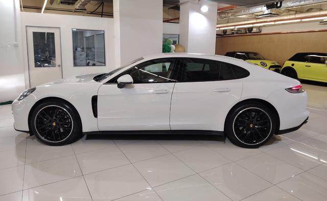 JPN CBU - 2021 Porsche PANAMERA 2.9 PFL SPORTBACK - 3