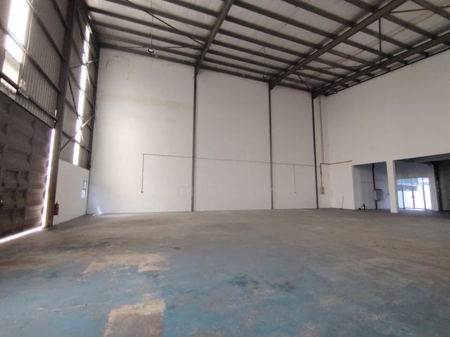 1.5 Storey Semi D Factory for Rent @ Semenyih 1