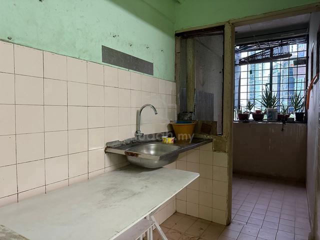 Flat Taman Bukit Angkasa 4