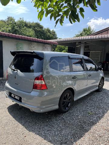 2012 Nissan GRAND LIVINA 1.6 PREMIUM/LUXURY (A) - 4
