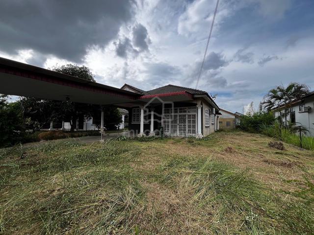 Rumah Banglo Kawasan Elit - Harga Berpatutan/ Laman Luas✅ 1