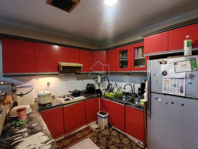 Renovated Ground Floor Townhouse @ Country Heights facing lake view 1