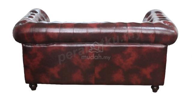 2 seater chesterfied sofa - photo 4 of 4