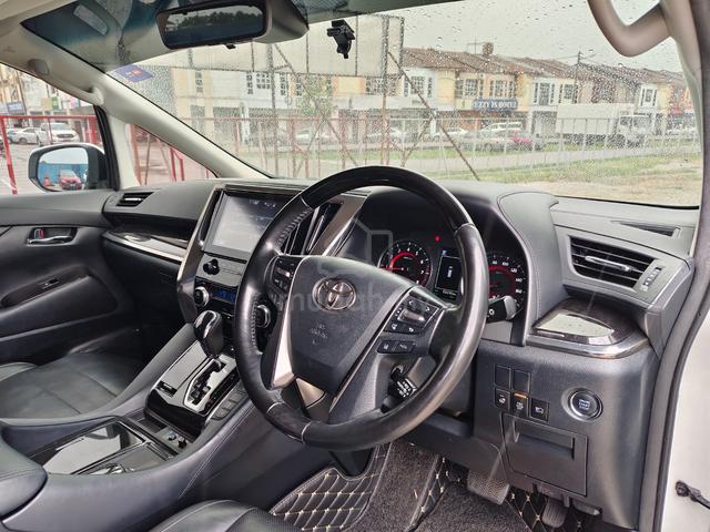 2018 Toyota Alphard 2.5 SC JBL Full Spec Like New - 4