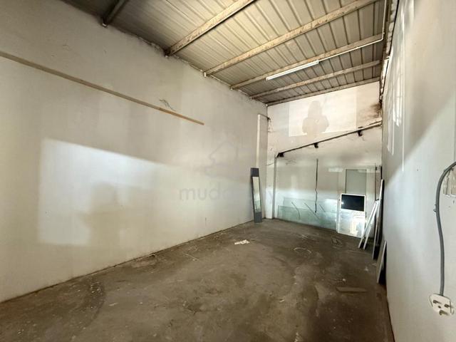 Skudai Taman Tan Sri Yaacob 1.5 Storey Terrace Factory 1