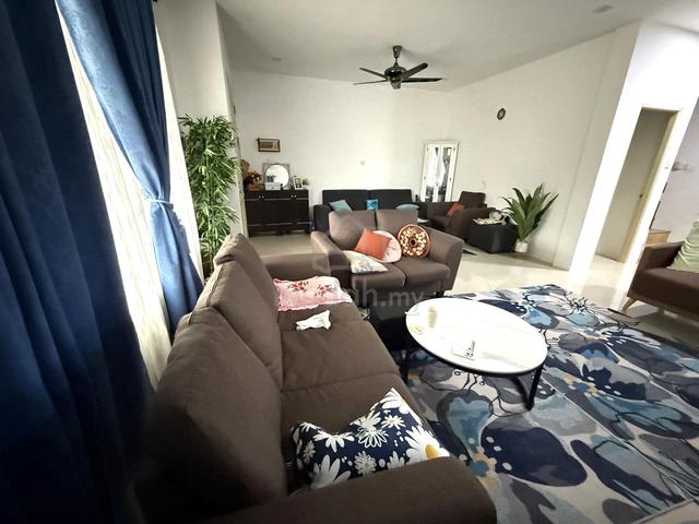 CORNER, Double Storey, APT MUARA TUANG 4