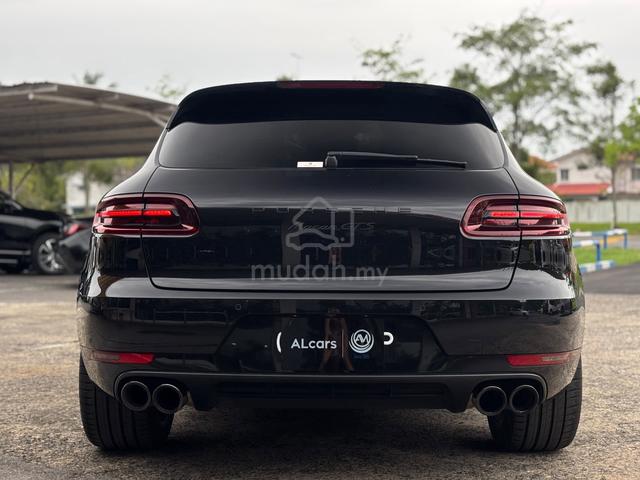 2018 Porsche MACAN 3.0 GTS (A) ONE Owner - 4