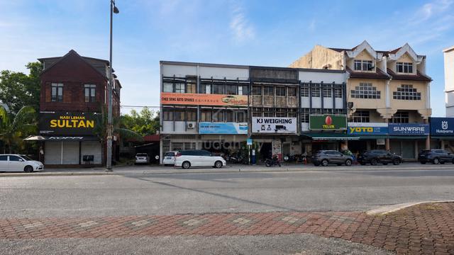 Pejabat Fully Renovate - Jalan Balik Bukit, Pulau Kambing 1