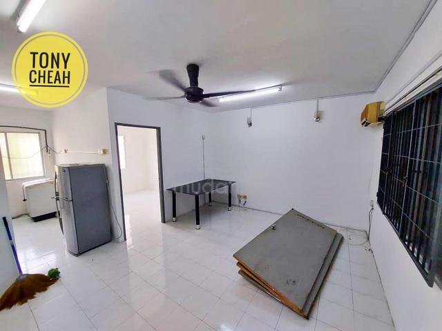 Sri Ivory (Sri Ivori) Apartment 1