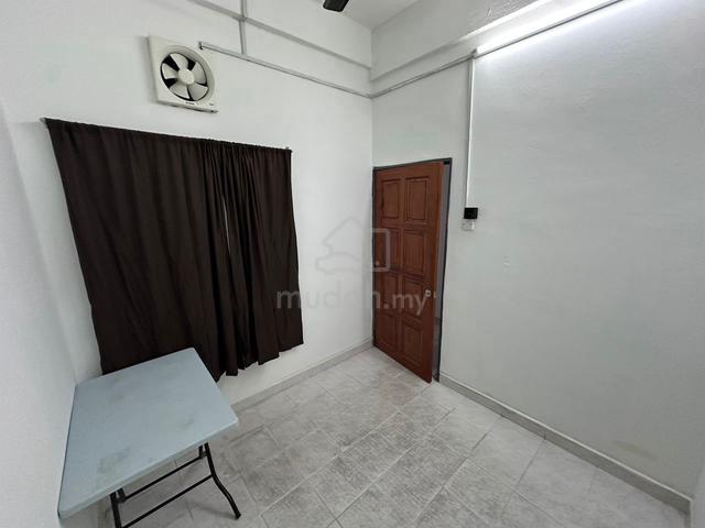 Bilik Sewa Wanita Non Sharing include Utility (Shoplot) 1