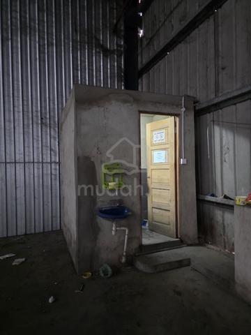 Sejingkat Warehouse FOR RENT 1