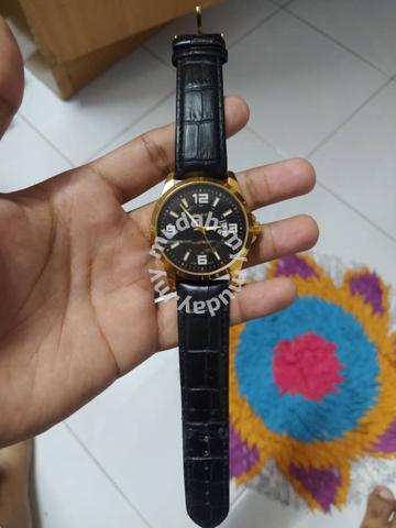 Casio hotsell mtp 1404