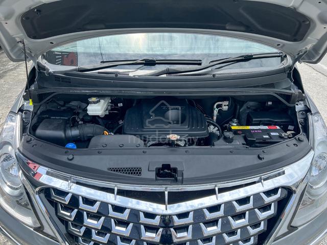YR 2017 Hyundai GRAND STAREX 2.5 ROYALE PREMIUM - 3