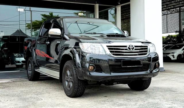 2014 Toyota HILUX 2.5 (A) VNT Roller Shutter - 1