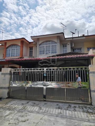 Kulai renovated with good condition house for sale 1