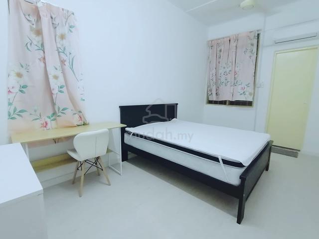 Bandar Mahkota Cheras Female Unit Middle Room 1