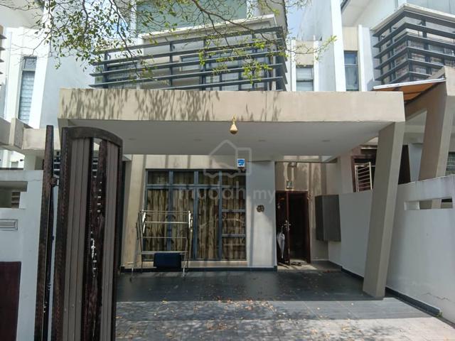 Renovated, 2 Storey Intermediate house, Laman Glenmarie,Shah Alam 1