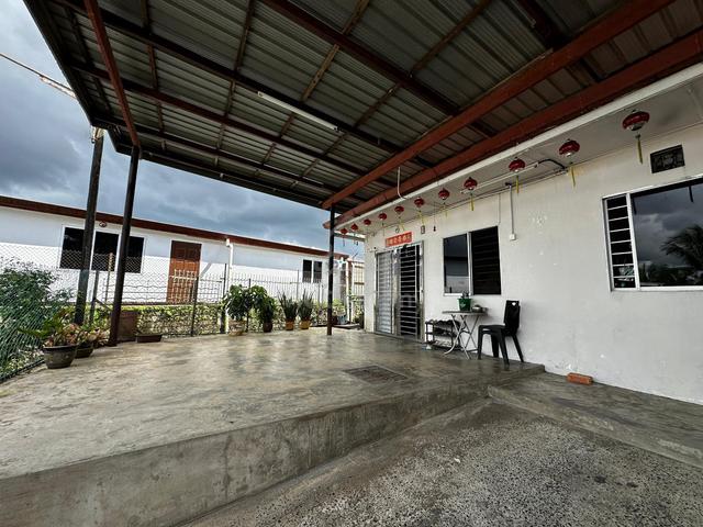 Below Bank Value Kenyalang 1.5 Storey Corner Near The Spring 1