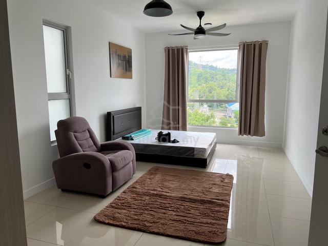 Emerald Hills 1