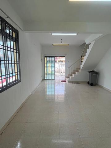 Bestari Indah Double Storey House Unfurnished @ Ulu Tiram 2