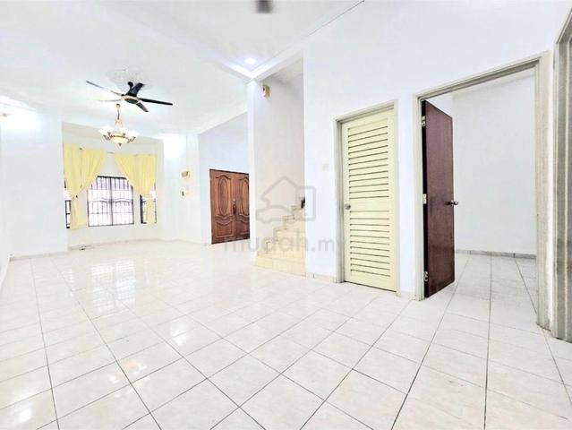 For Rent Bandar Puteri Klang PENDING Double Storey Terrace House 1