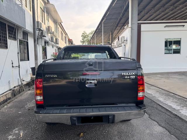 2011 Toyota HILUX 2.5 G (A) - 3
