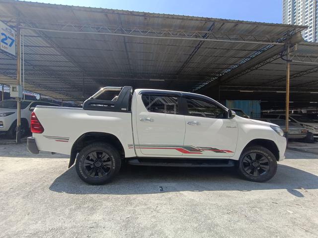 2018 Toyota HILUX 2.4 G FACELIFT (A)-FREE ACC - 4