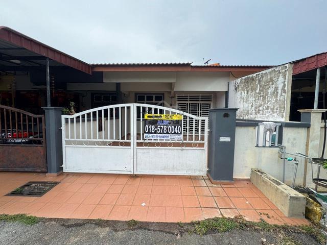 Lukut Bandar Dataran Segar Single Storey House for Rent 1