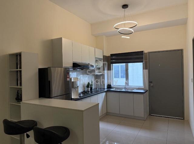[GROUND FLOOR] Townhouse Simfoni Perdana LBS , Puncak Alam 1