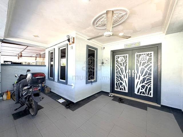 End Lot Single Storey Taman Seri Kerayong Kapar Klang|Extra Land 8ft 1