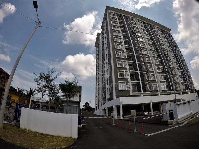 Rumah Pangsa Bukit Baru Jaya - Single Room For Rent( Female Only) 1