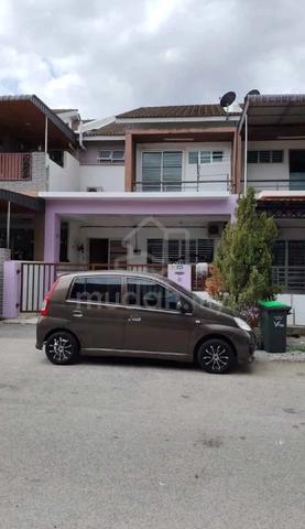 Double story house taman serai wangi 1