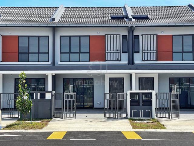 Cheapest! Double Storey Terrace CASIRA 3 Bukit Raja 1