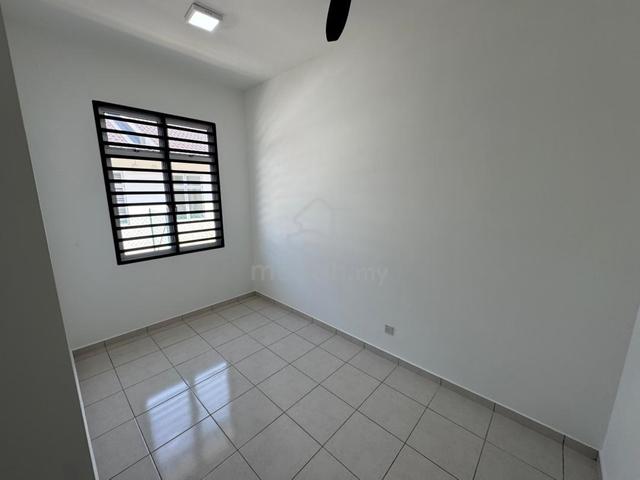 BARE NEW Single Storey Terrace Bandar Botani Parkland Bemban Jasin 5