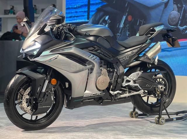 NEW CFMOTO 500SR READY STOCK FULL LOAN Gift x 14 - photo 2 of 18