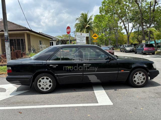 Mercedes Benz 230 2.3 (A) E230 E Class Sunroof 124 - 5