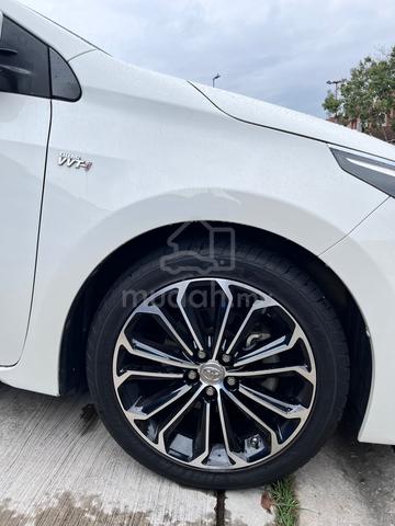 2014 Toyota COROLLA ALTIS 2.0 V FACELIFT (A) - 5