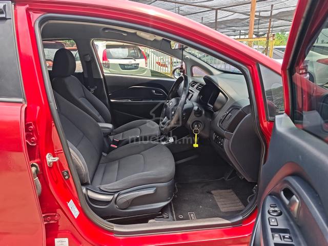 2013 Kia RIO 1.4 (AUTO) - 4