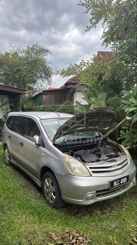 2011 Nissan GRAND LIVINA 1.6 IMPUL (M) - 2