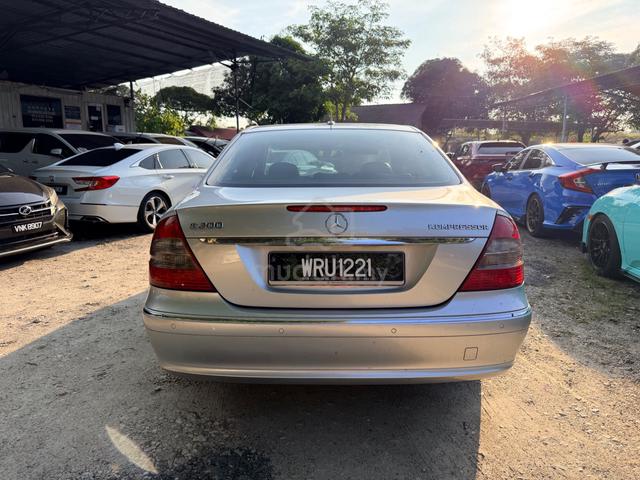 Mercedes Benz E-CLASS 1.8 200 K ELEGANCE-19 - 4