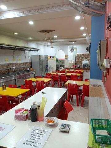 Senai Utama 3 Storey Shop lot Fulloan Saleng Skudai Kulai Impian Emas 1
